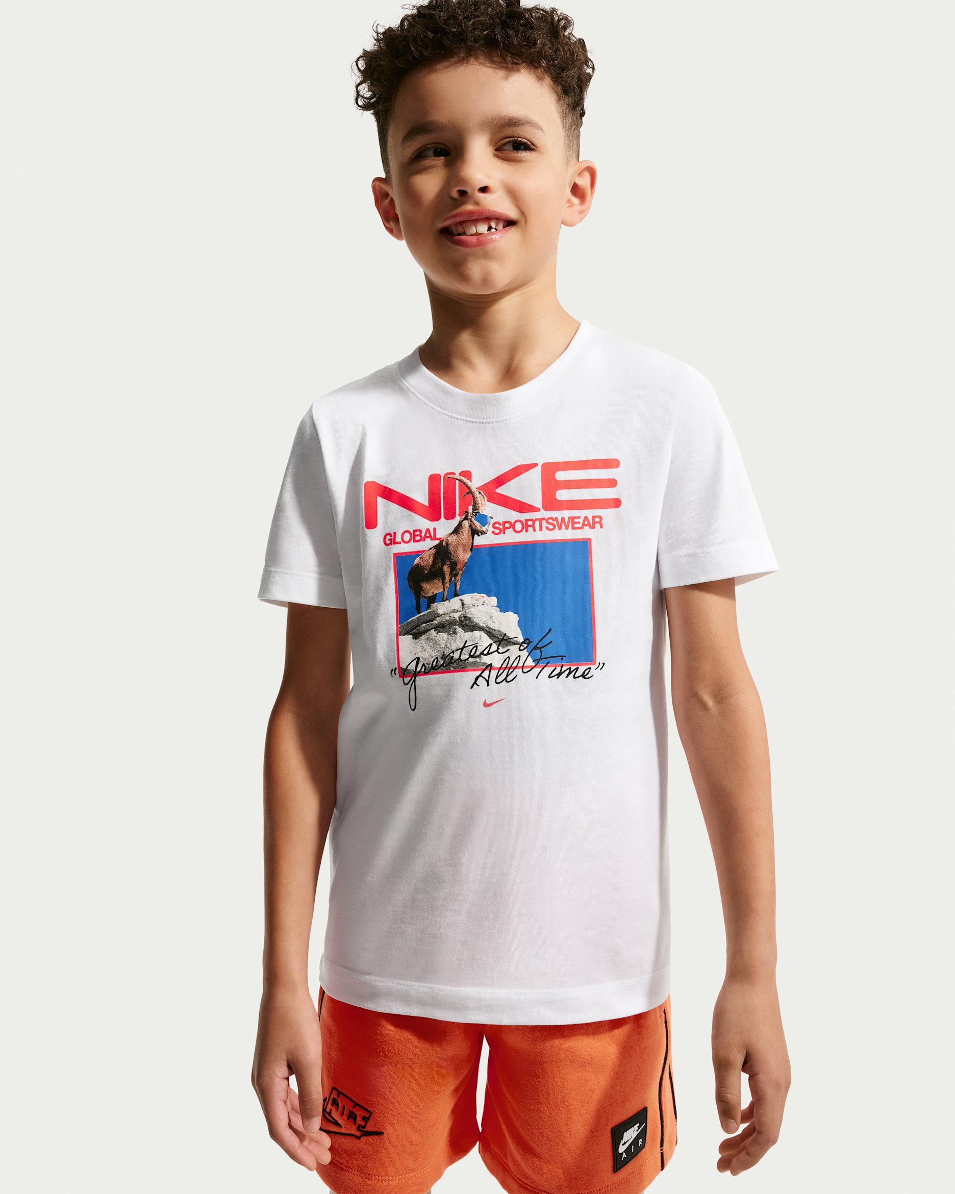 Nike Sportswear Big Kids' T-Shirt. Nike JP
